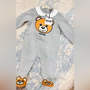 Onesie for baby. Smoke free environment, no pets